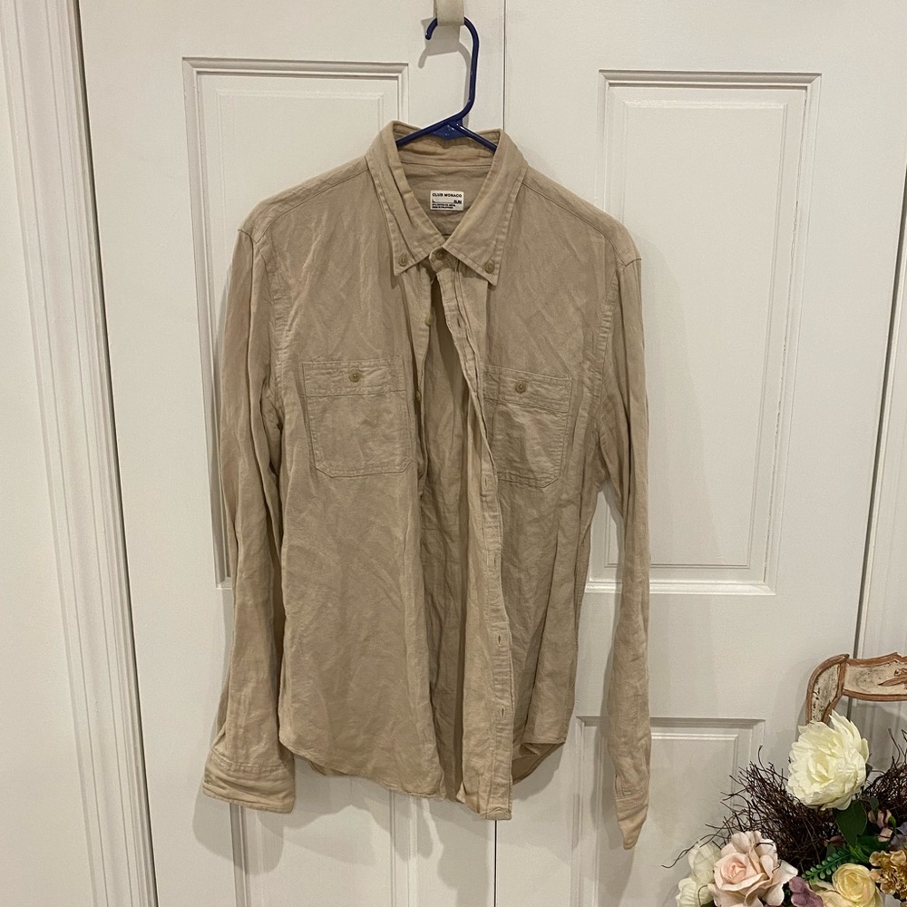 Club Monaco men’s light tan shirt - medium